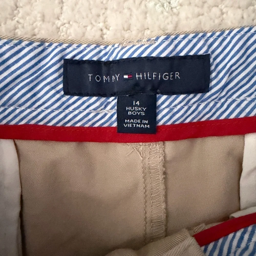 Tommy Hilfiger Khaki Kids Flat Front Shorts 14 Husky
